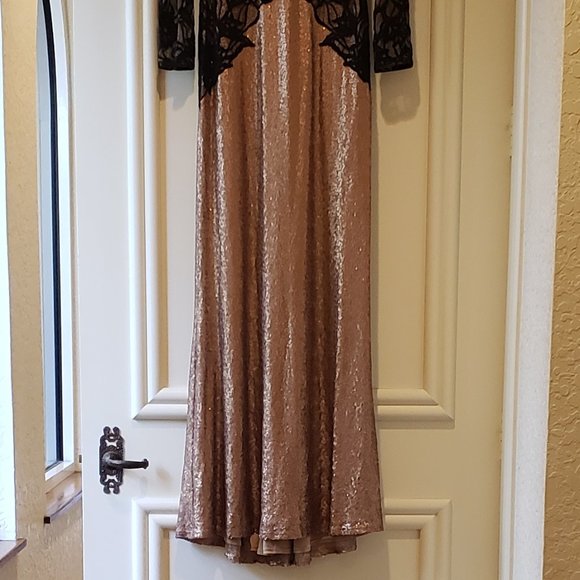 Tadashi Shoji Black & Gold Evening Gown, Size 2 - Picture 5 of 5